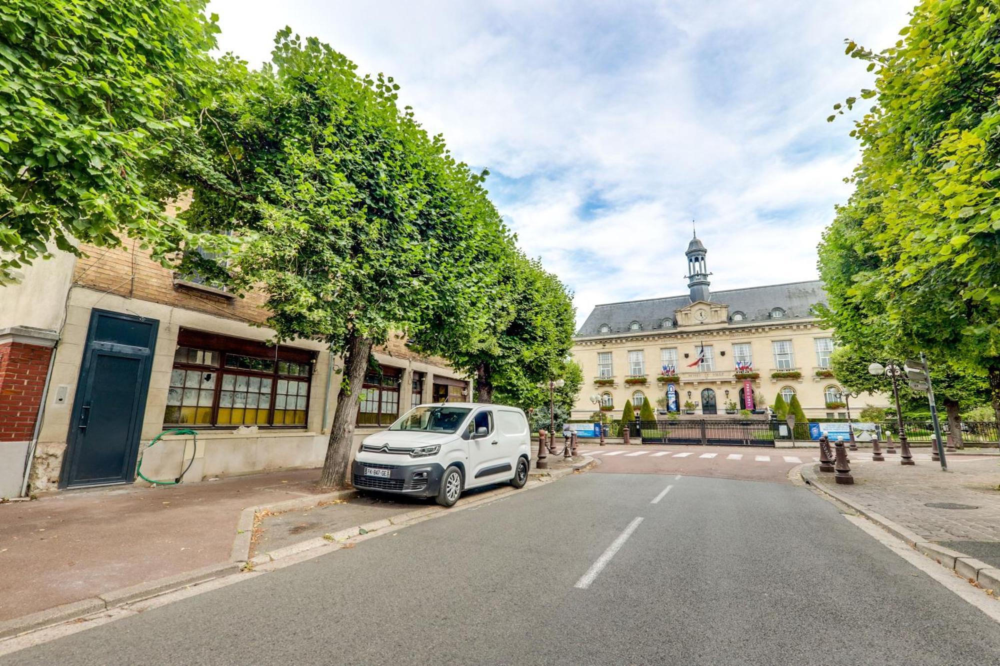 4t- Boulevard De L'hotel De *